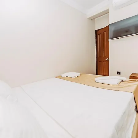Bed and breakfast The Lume Boutique & Restaurant & *